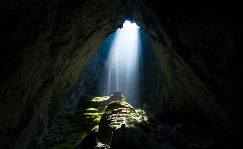 THE GREAT BELOW 〜世界最大の洞窟 ソンドン探検記〜（2018）